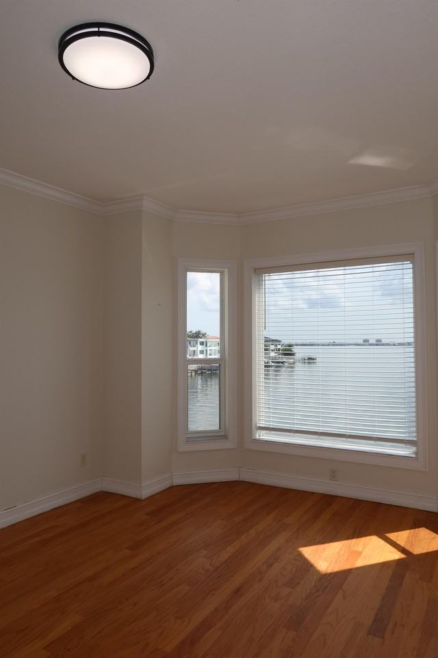 110 50th Ave E - Photo 5 of 50