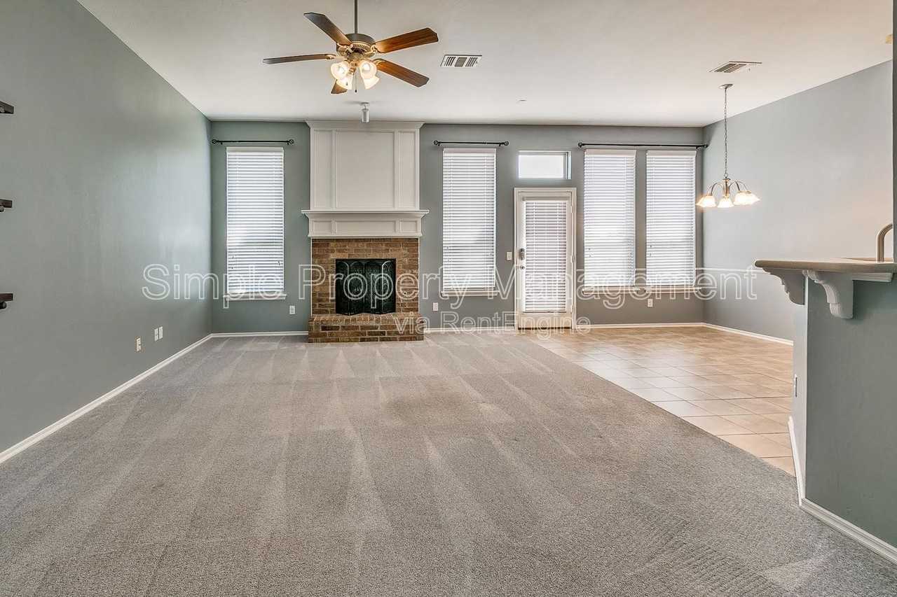 18020 Cerrado Cir - Photo 4 of 27