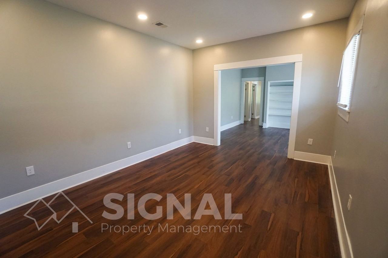 223 47th Pl N - Photo 4 of 25