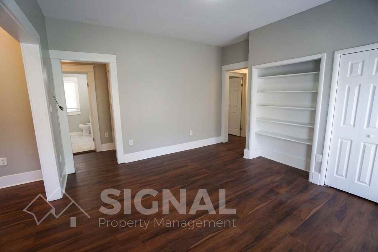 223 47th Pl N - Photo 5 of 25