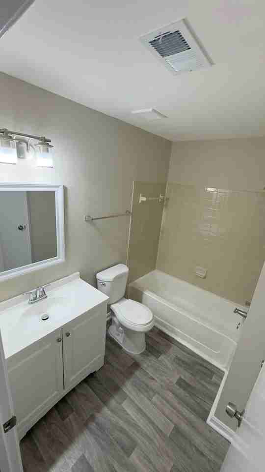 8623 Beekman Pl #23D - Photo 4 of 10