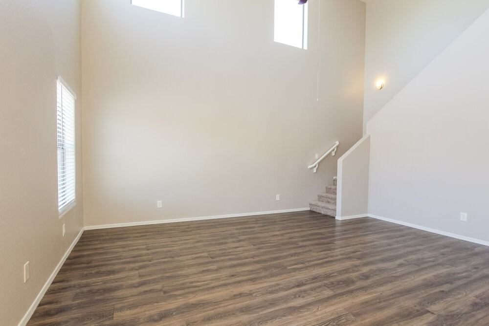 8961 S 253rd Ave - Photo 7 of 17