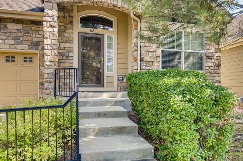 1668 Metropolitan Dr - Photo 3 of 22