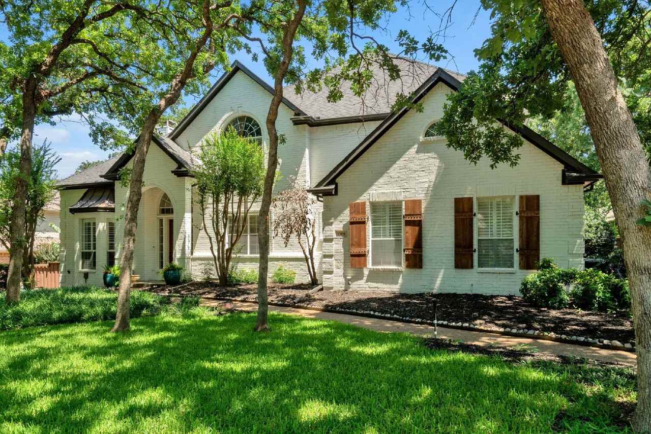 1308 Kings Brook Ct - Photo 2 of 26