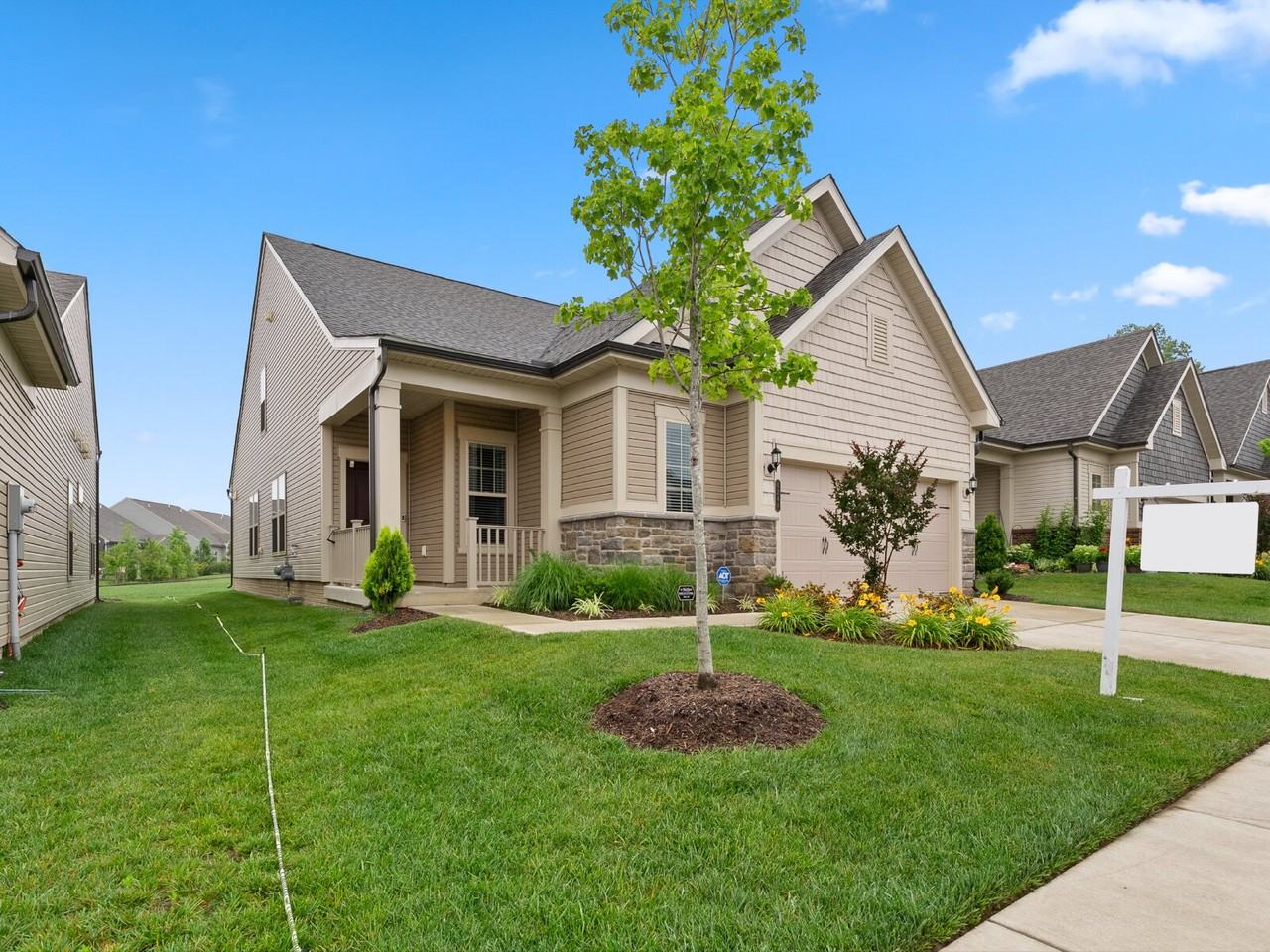 6248 Zinnia Ln - Photo 3 of 34
