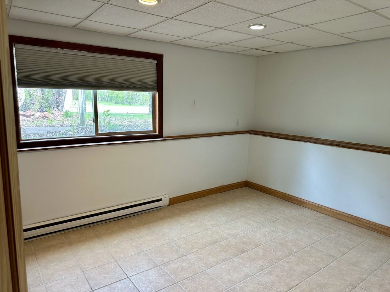 2731 Triggs Ave - Photo 5 of 17
