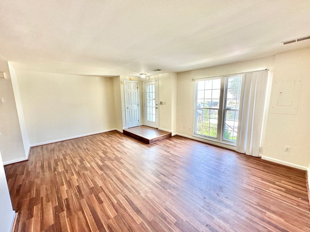 9334 Witch Hazel Way - Photo 5 of 31