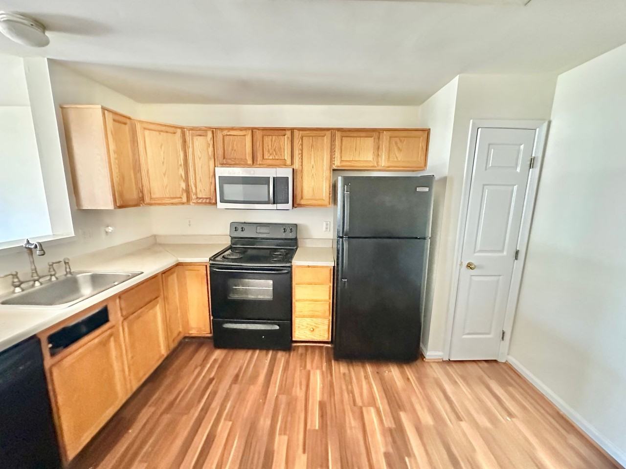 9334 Witch Hazel Way - Photo 7 of 31