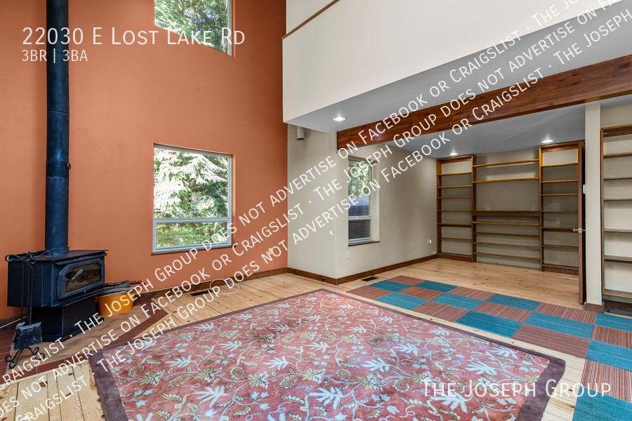 22030 E Lost Lake Rd - Photo 3 of 41