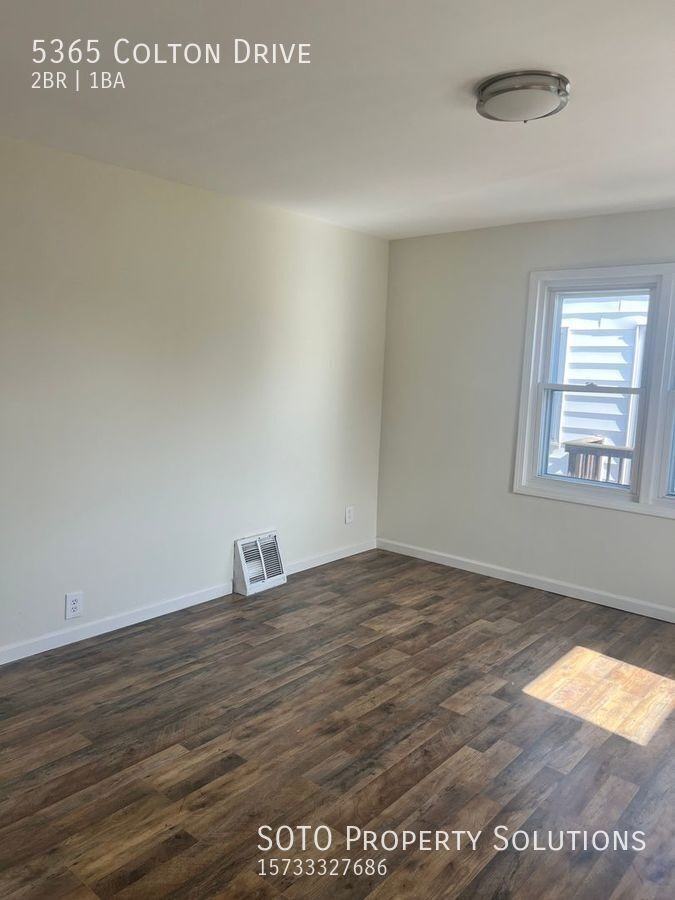 5365 Colton Dr - Photo 2 of 13