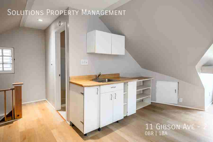 11 Gibson Ave #2 - Photo 4 of 13