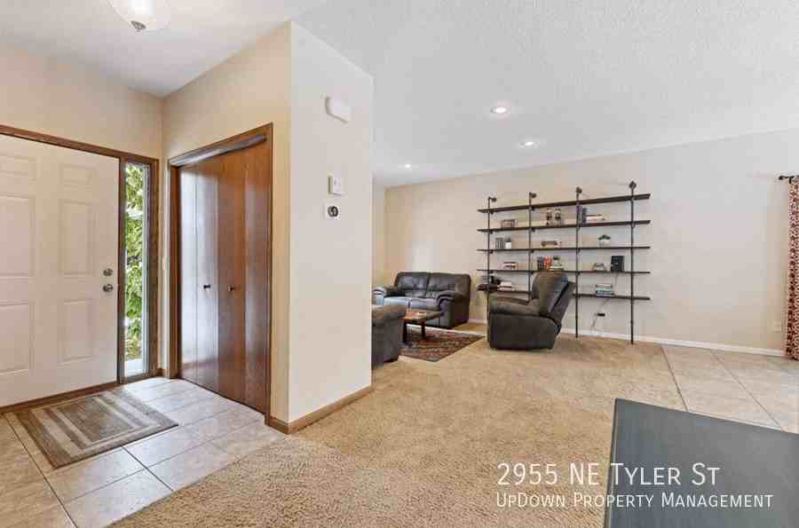 2955 Tyler St Ne - Photo 2 of 18