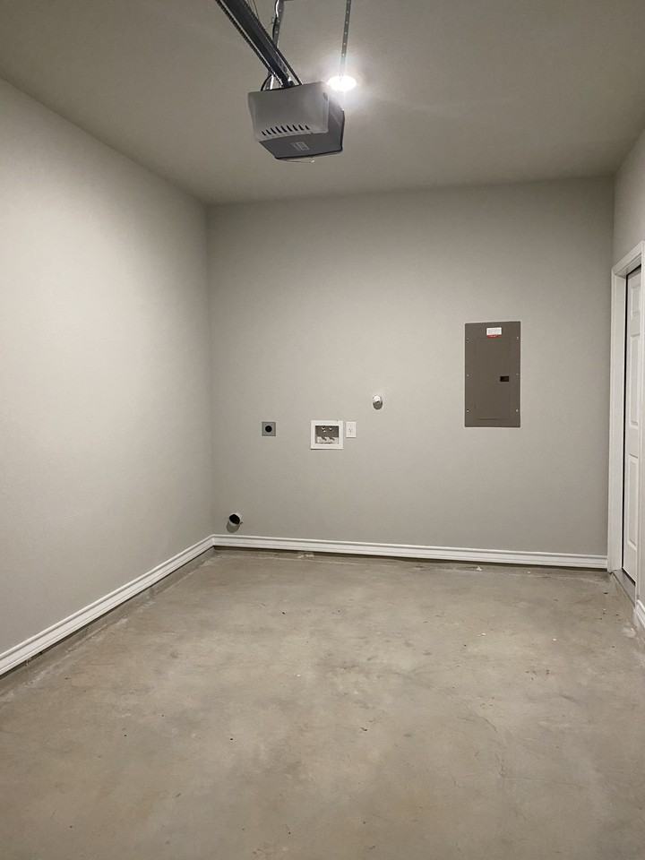 8323 Breezy Cv #3 - Photo 6 of 23