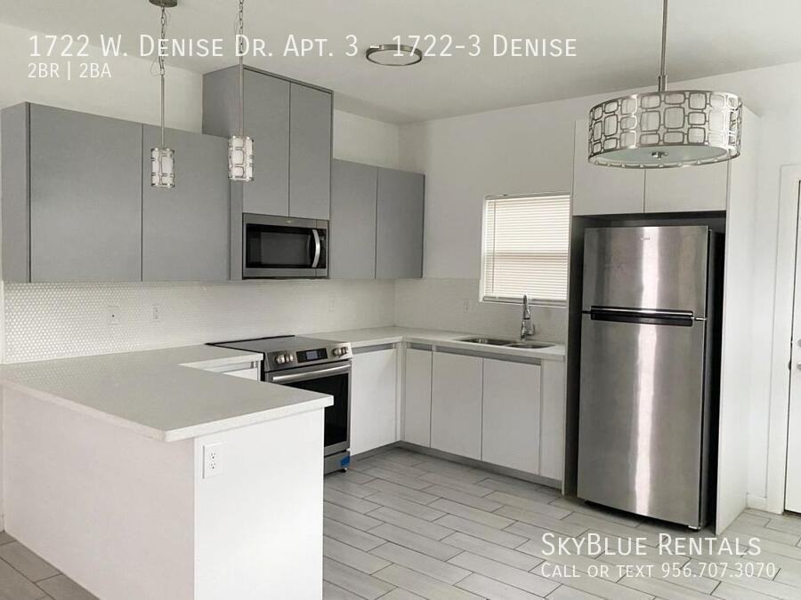 1722 W Denise Dr - Photo 3 of 11