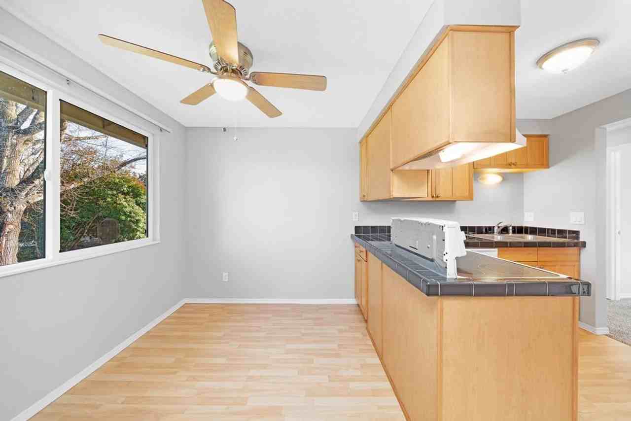 Carriage Estate - Photo 5 of 24