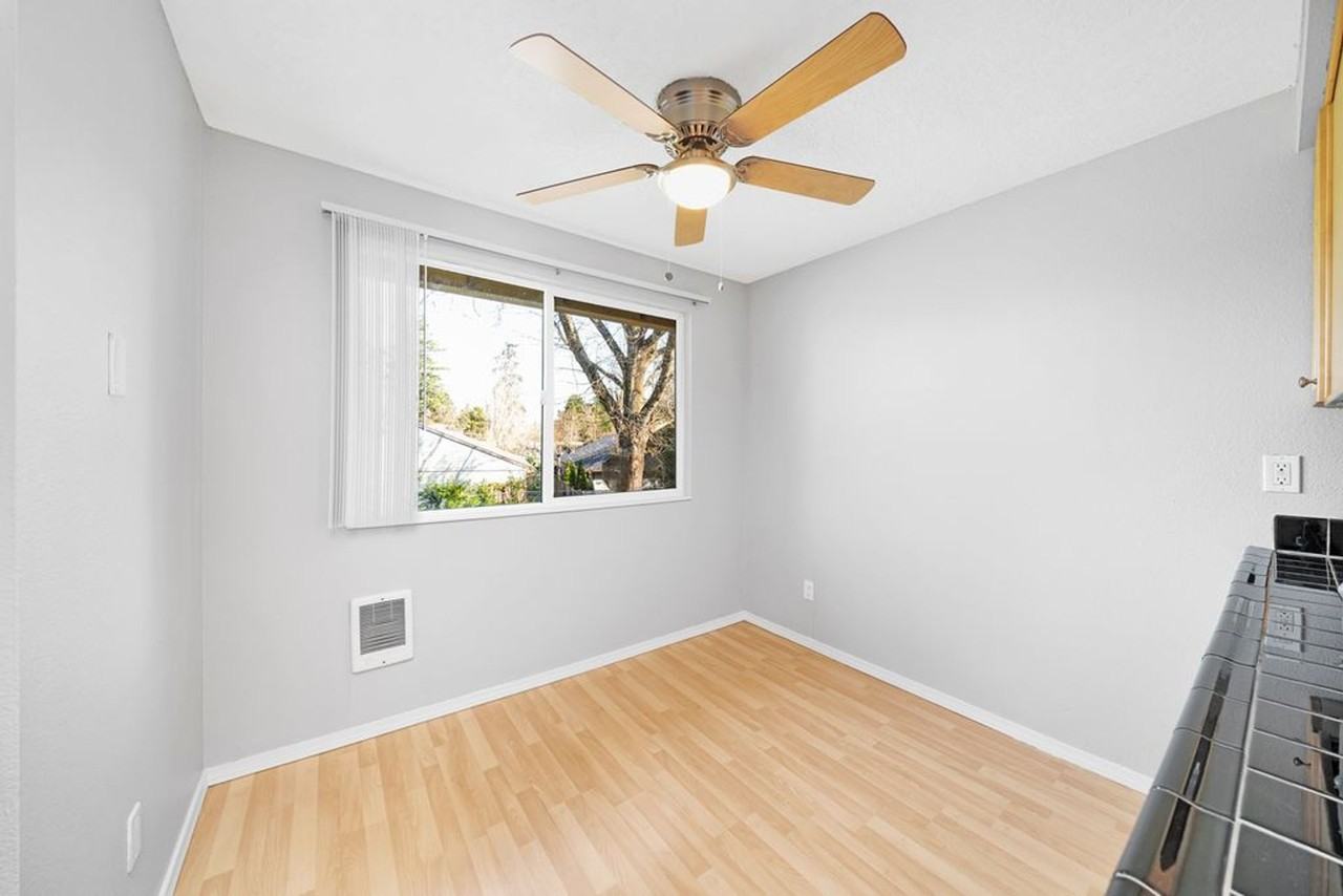 Carriage Estate - Photo 6 of 24