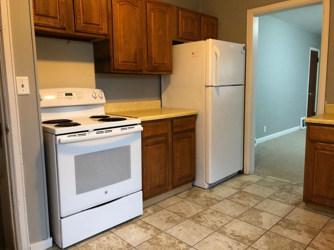 917 Kern St - Photo 4 of 10