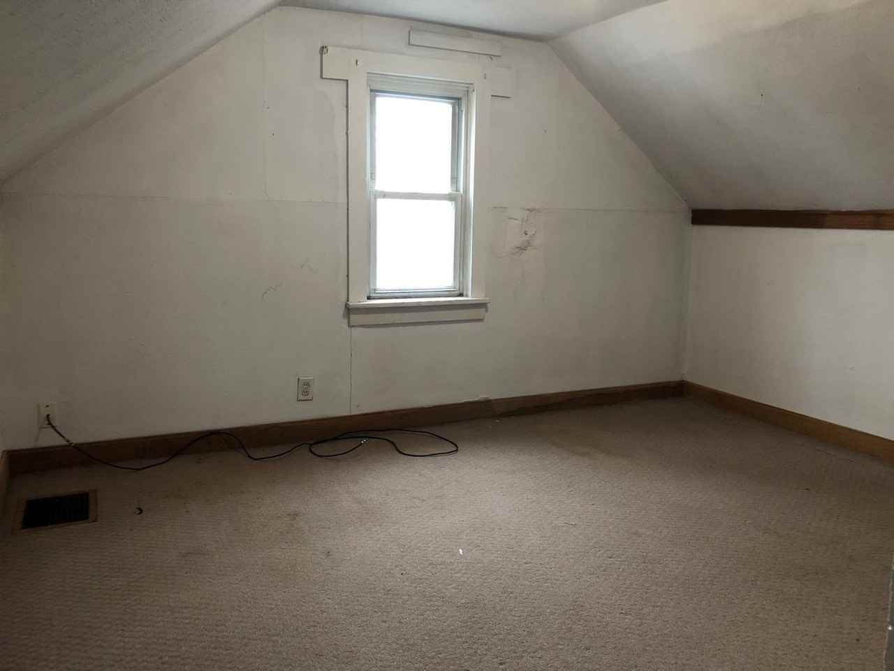 917 Kern St - Photo 5 of 10
