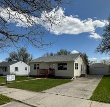 1520 Clark Ave - Photo 1 of 1