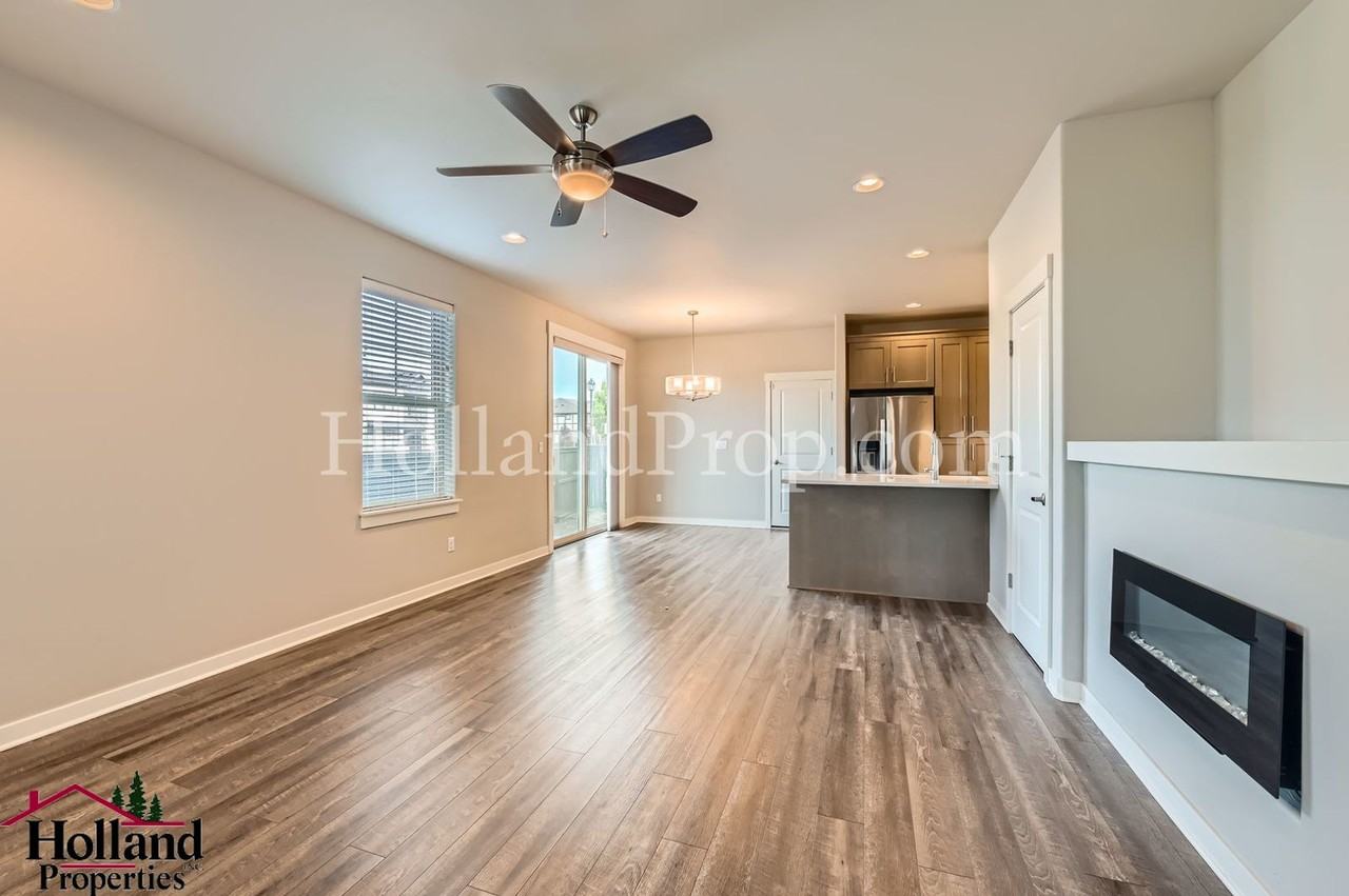 5205 Se Davis Rd - Photo 5 of 29