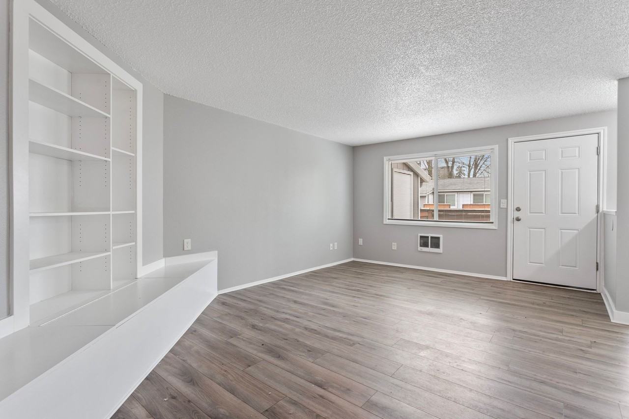 Cackamas Court - Photo 4 of 16