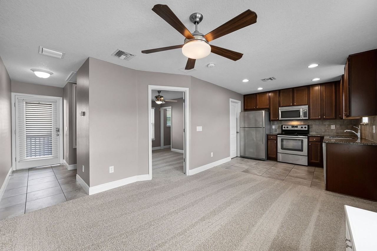 8623 Via Trieste Dr - Photo 4 of 18