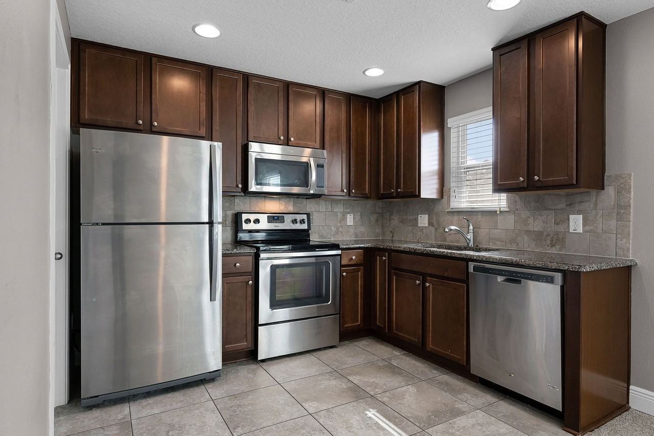8623 Via Trieste Dr - Photo 6 of 18