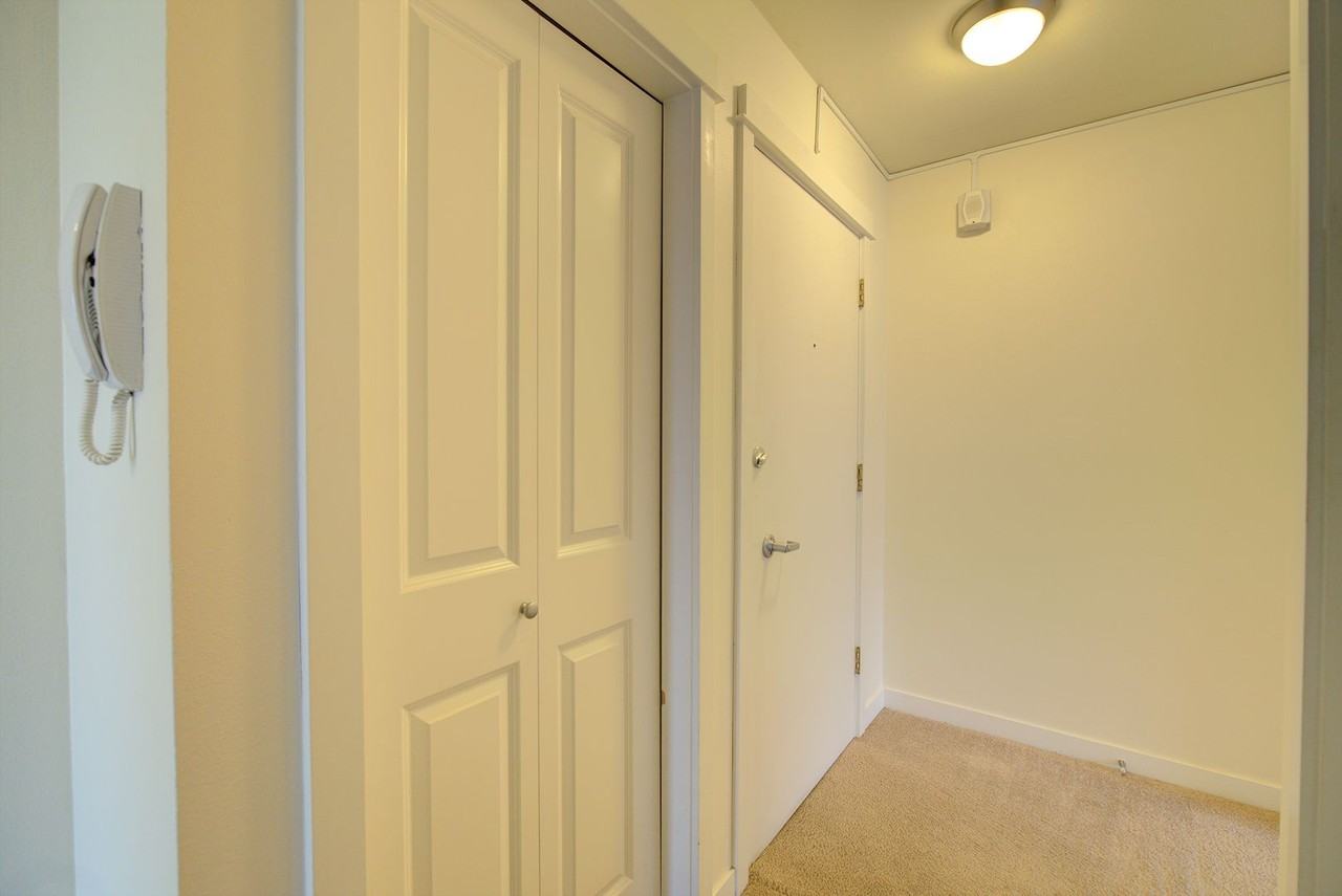 11525 Greenwood Ave N #401 - Photo 3 of 26