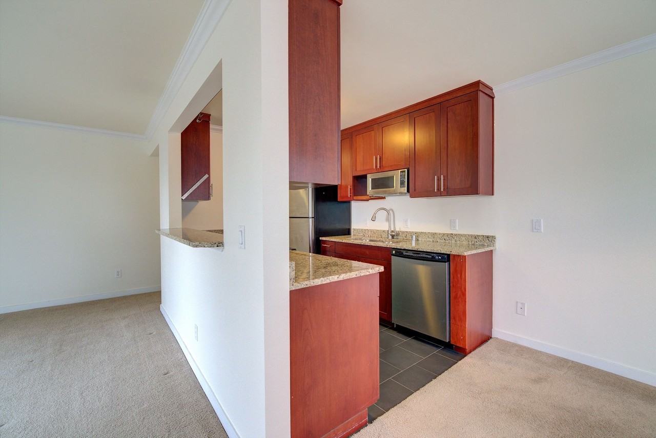 11525 Greenwood Ave N #401 - Photo 4 of 26