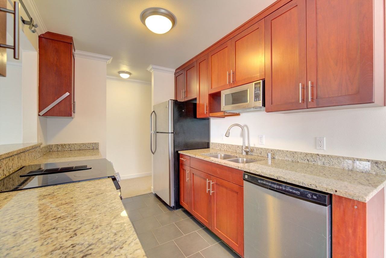 11525 Greenwood Ave N #401 - Photo 6 of 26
