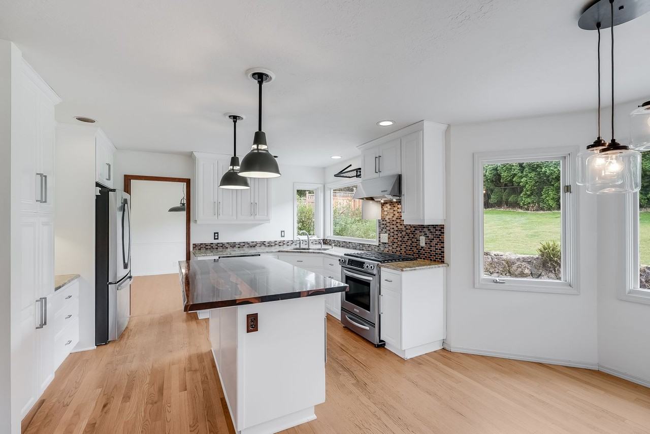 13150 Nw Ridgetop St - Photo 4 of 12
