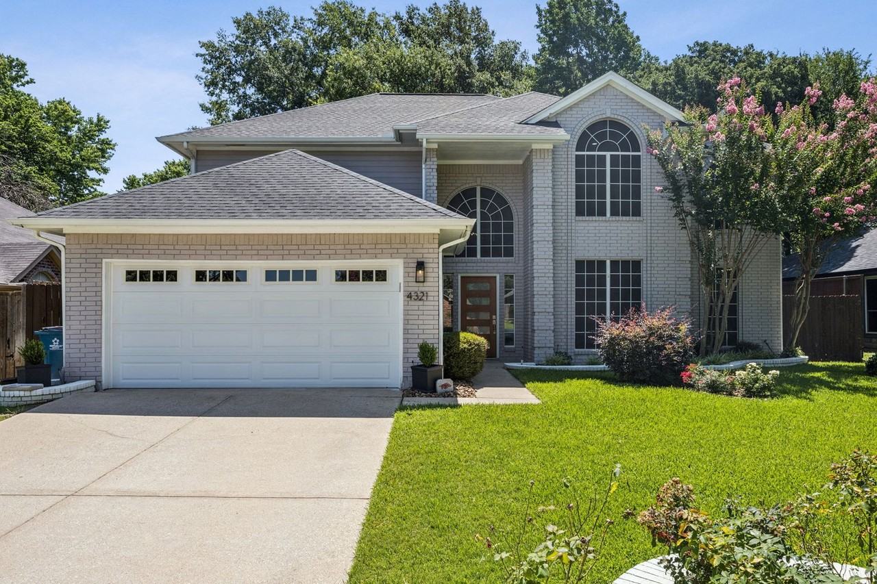 4321 Country Ln - Photo 2 of 12