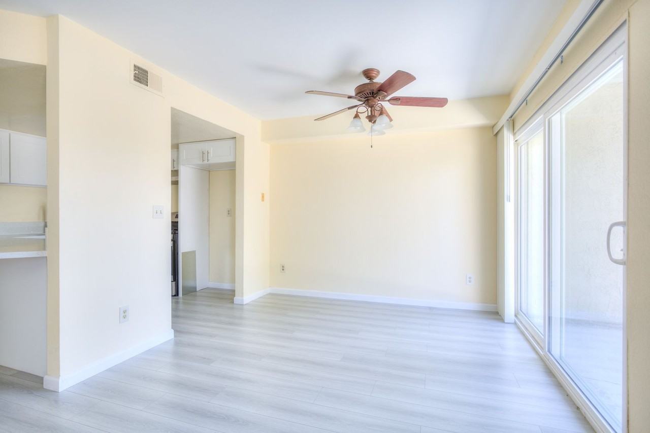 2022 Illinois St - Photo 6 of 33