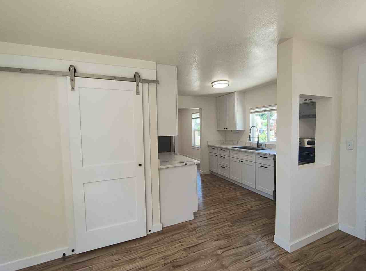 2680 Edison St - Photo 4 of 19