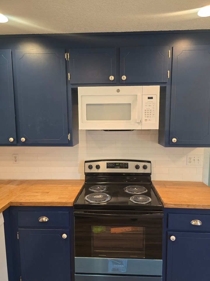 349 Temple Dr - Photo 5 of 21