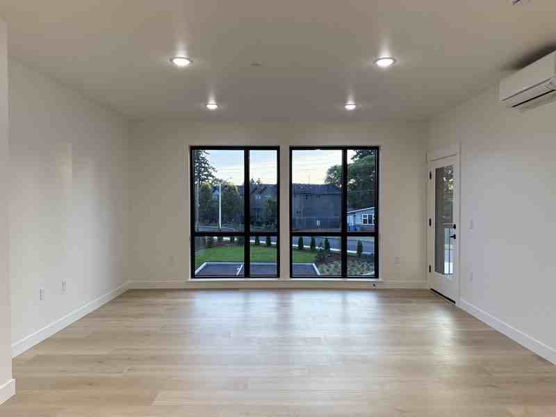 4319 Ne Morrow Rd #5 - Photo 2 of 12