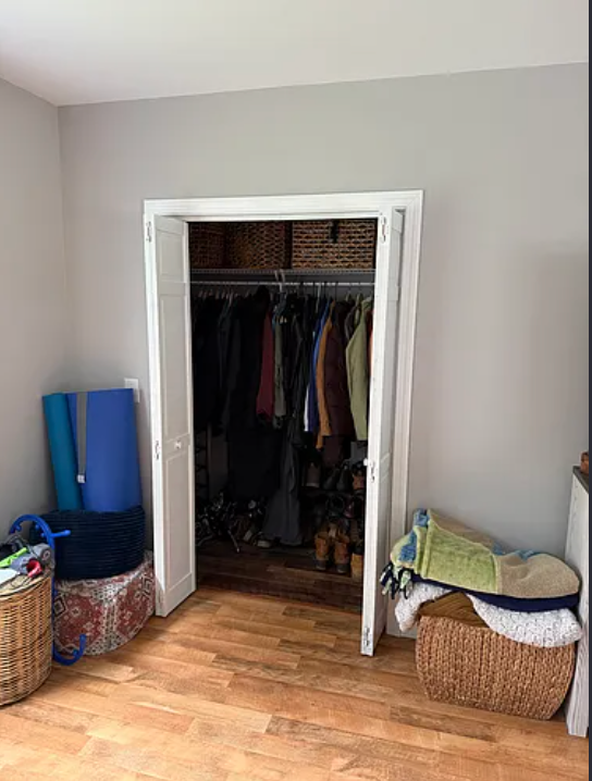 22 Hawthorne St #1 - Photo 3 of 20