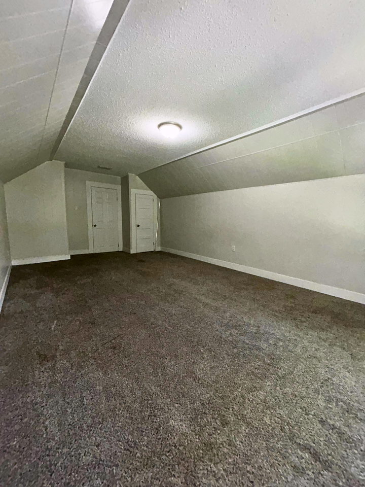 1968 Clinton Avenue - Photo 3 of 9