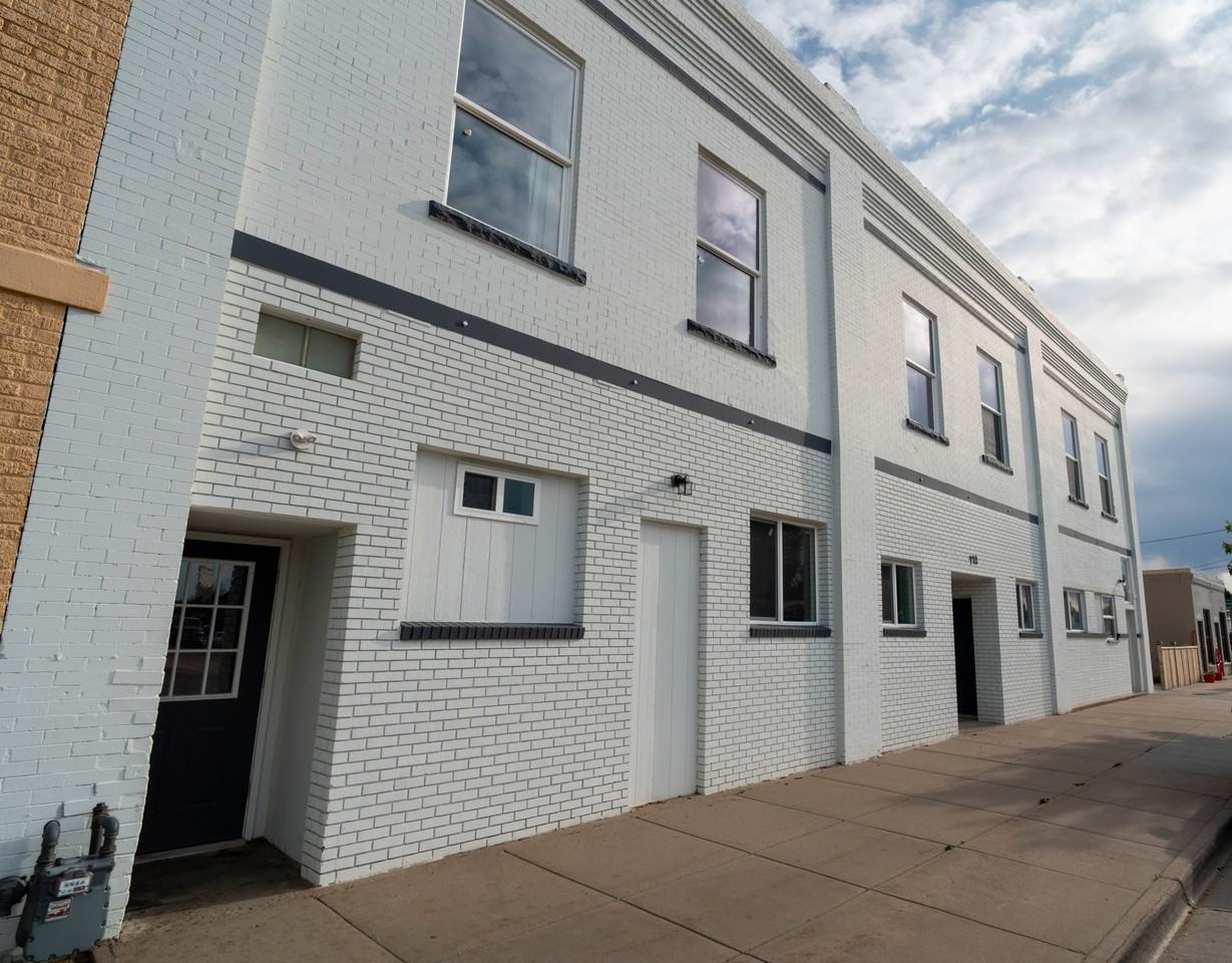 The Hub at Broad Apartments - Photo 6 of 19