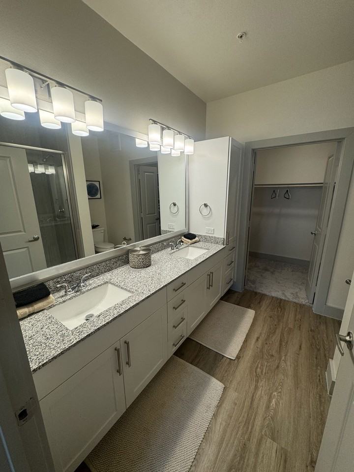 551 E Finley Blvd #8101 - Photo 5 of 8