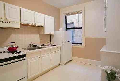 184 Highland Ave - Photo 2 of 3