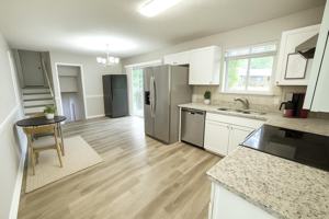 featured image of Leafwood Ct