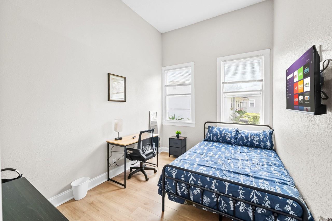 Matthew St - Photo 3 of 8