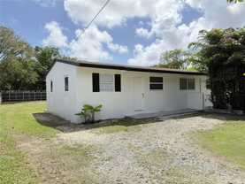 26633 Sw 138th Ct - Photo 1 of 1