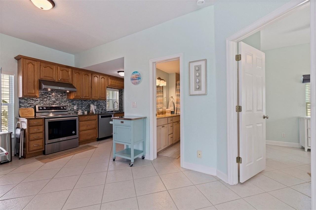 106 7th Ave - Photo 6 of 46