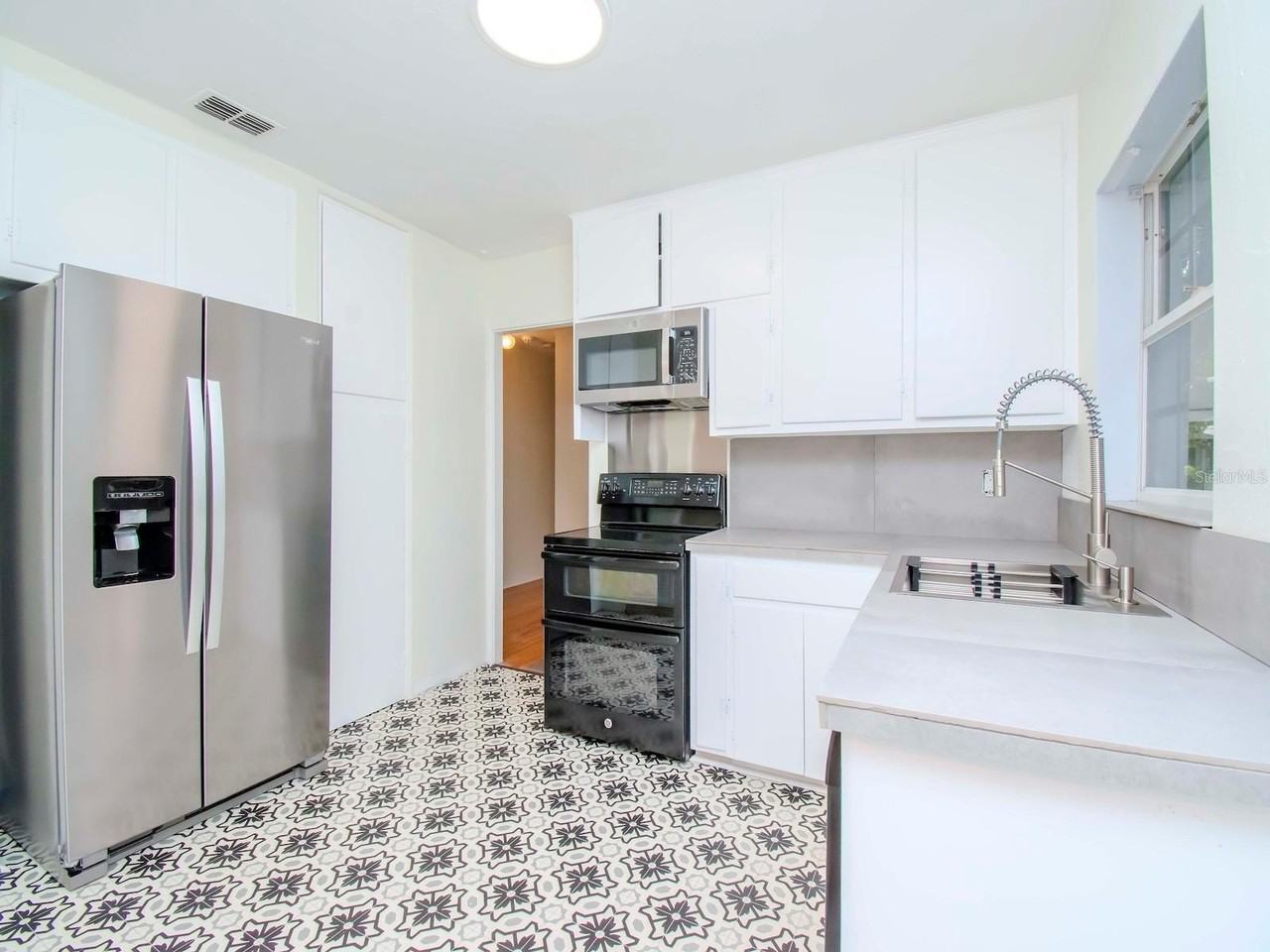 4009 W Zelar St - Photo 5 of 17