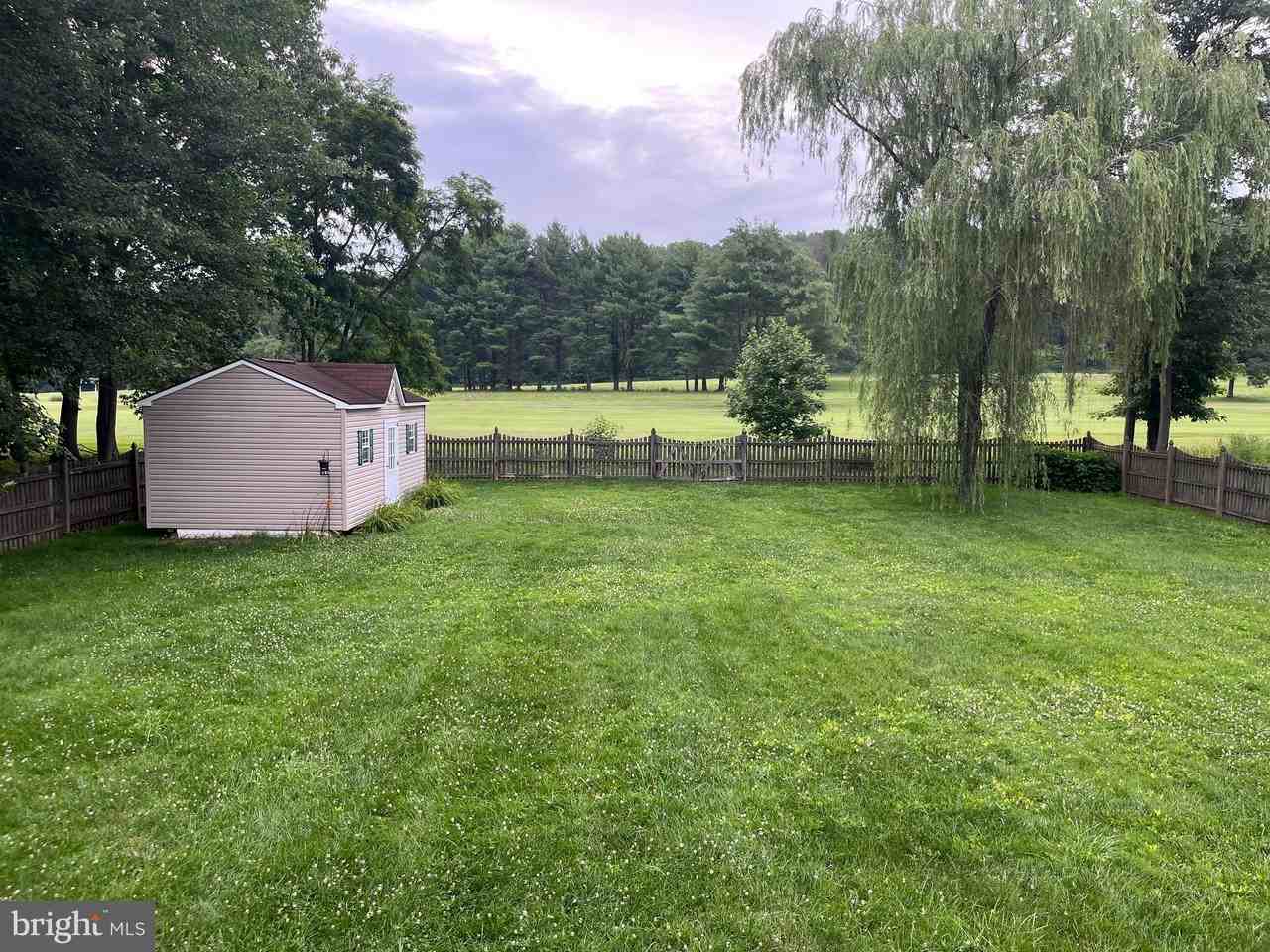 35406 Golf Course Dr - Photo 3 of 7