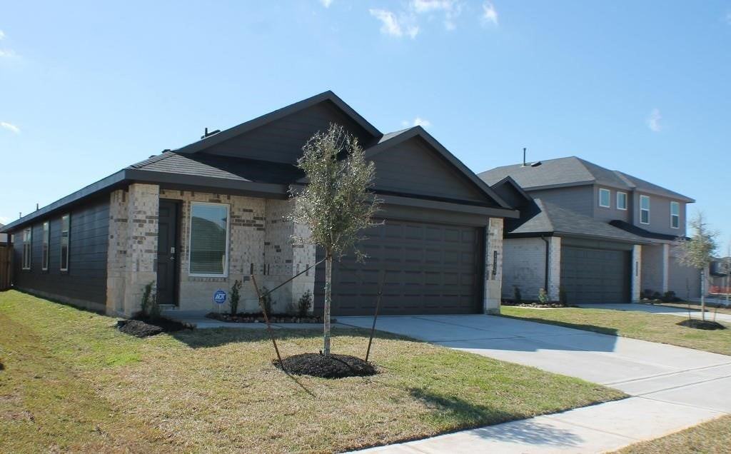 1015 Maple Sunset Ct - Photo 2 of 25