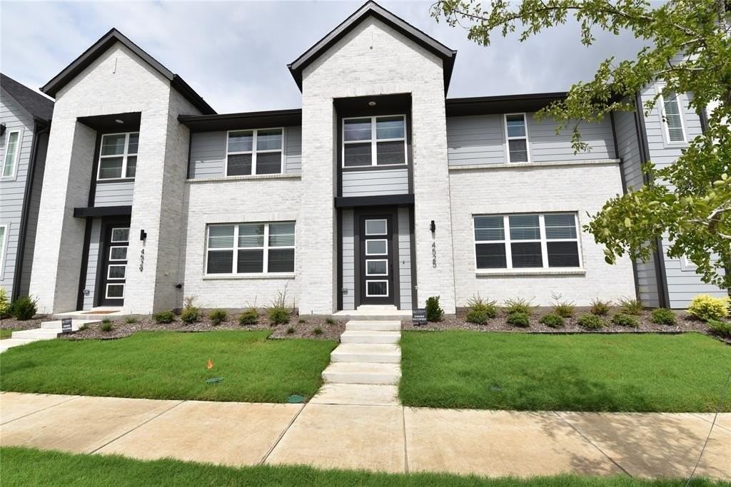 4525 Lamplights Dr - Photo 4 of 40