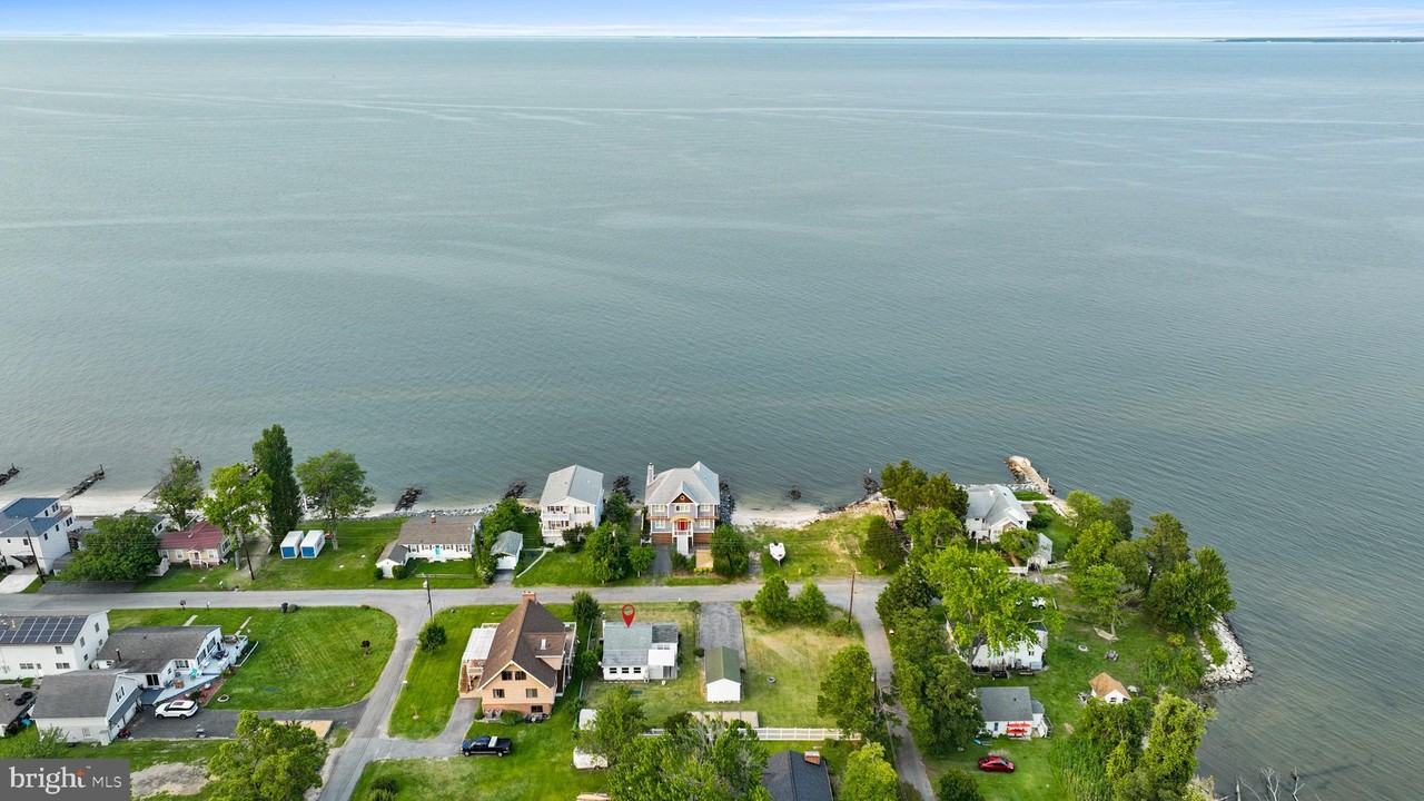 6591 Long Beach Dr - Photo 3 of 49